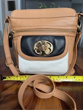 Emma Fox London , Leather Crossbody colour block Bag with Gold Turn-Lock